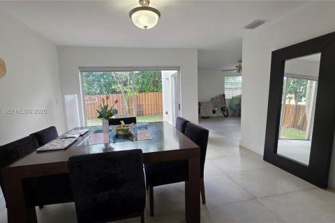 Снять в аренду виллу или дом в Майами, Флорида 3 спальни, 168.71м2, № 2049286 - фото 10