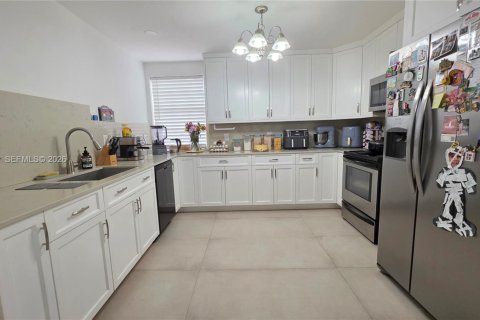 Снять в аренду виллу или дом в Майами, Флорида 3 спальни, 168.71м2, № 2049286 - фото 14