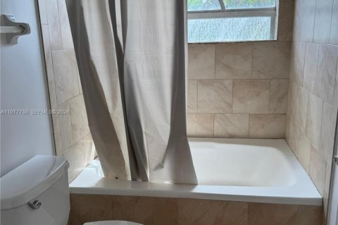 Снять в аренду виллу или дом в Майами, Флорида 3 спальни, 168.71м2, № 2049286 - фото 29