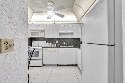 Copropriété à vendre à Margate, Floride: 2 chambres, 90.12 m2 № 2146970 - photo 6