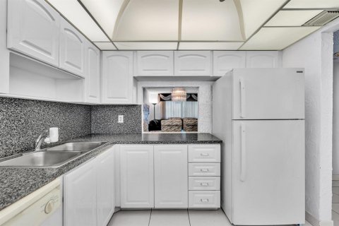 Copropriété à vendre à Margate, Floride: 2 chambres, 90.12 m2 № 2146970 - photo 9