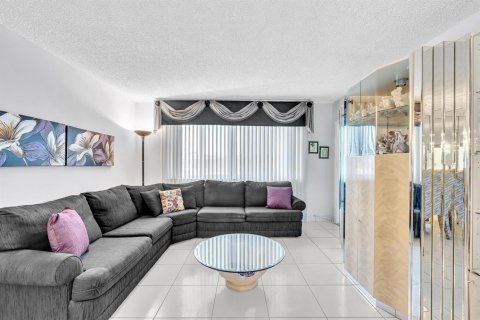 Copropriété à vendre à Margate, Floride: 2 chambres, 90.12 m2 № 2146970 - photo 17