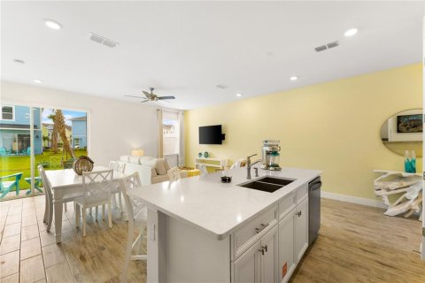 Touwnhouse à vendre à Kissimmee, Floride: 2 chambres, 129.51 m2 № 2408878 - photo 10