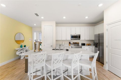 Touwnhouse à vendre à Kissimmee, Floride: 2 chambres, 129.51 m2 № 2408878 - photo 13