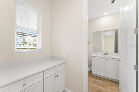 Touwnhouse à vendre à Kissimmee, Floride: 2 chambres, 129.51 m2 № 2408878 - photo 6
