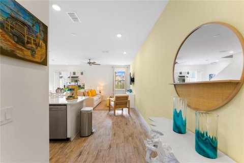 Touwnhouse à vendre à Kissimmee, Floride: 2 chambres, 129.51 m2 № 2408878 - photo 7
