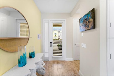 Touwnhouse à vendre à Kissimmee, Floride: 2 chambres, 129.51 m2 № 2408878 - photo 3