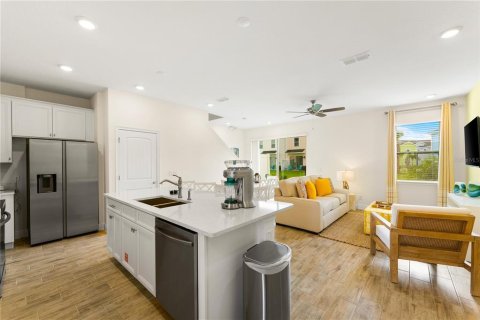 Touwnhouse à vendre à Kissimmee, Floride: 2 chambres, 129.51 m2 № 2408878 - photo 8