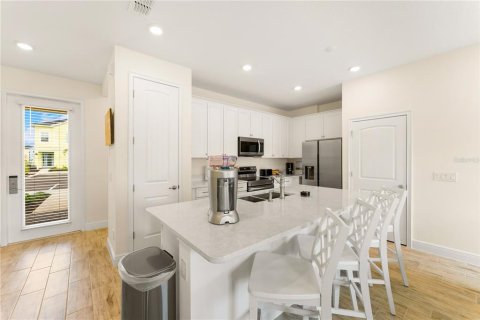 Touwnhouse à vendre à Kissimmee, Floride: 2 chambres, 129.51 m2 № 2408878 - photo 14