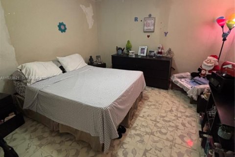 Commercial property in Miami, Florida 141.58 sq.m. № 1976715 - photo 20