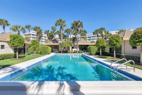 Condominio en venta en Palm Beach, Florida, 4 dormitorios, 428.19 m2 № 2013360 - foto 16