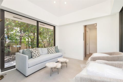 Condominio en venta en Palm Beach, Florida, 4 dormitorios, 428.19 m2 № 2013360 - foto 17