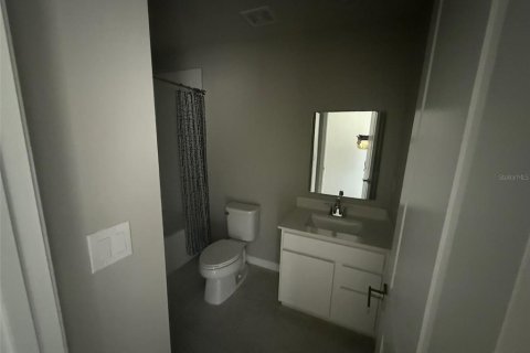 Touwnhouse à louer à Lady Lake, Floride: 3 chambres, 150.87 m2 № 2118905 - photo 11