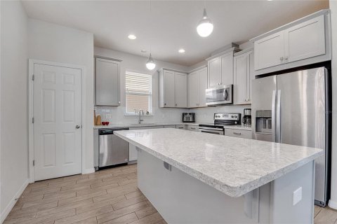 Casa en venta en Orlando, Florida, 3 dormitorios, 190.54 m2 № 1914736 - foto 9