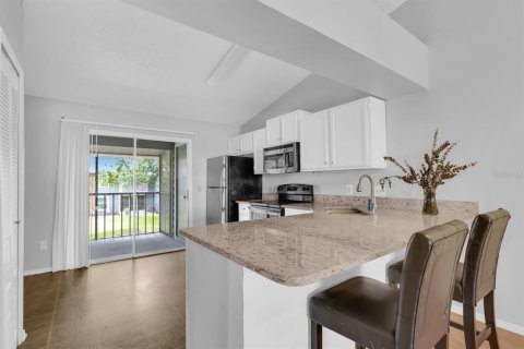 Condominio en venta en Orlando, Florida, 2 dormitorios, 95.04 m2 № 2197767 - foto 10