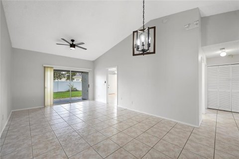 Touwnhouse à louer à Orlando, Floride: 3 chambres, 106.74 m2 № 2388982 - photo 7