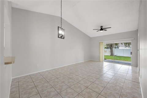 Touwnhouse à louer à Orlando, Floride: 3 chambres, 106.74 m2 № 2388982 - photo 9