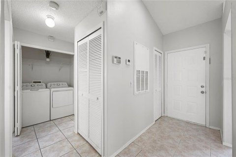 Touwnhouse à louer à Orlando, Floride: 3 chambres, 106.74 m2 № 2388982 - photo 3