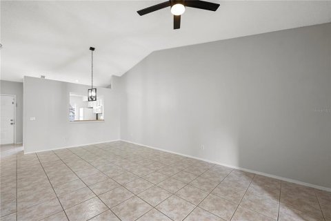 Touwnhouse à louer à Orlando, Floride: 3 chambres, 106.74 m2 № 2388982 - photo 16
