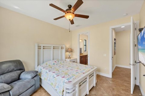 House in Port Charlotte, Florida 3 bedrooms, 204.11 sq.m. № 1630531 - photo 15