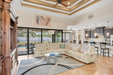 House in Port Charlotte, Florida 3 bedrooms, 204.11 sq.m. № 1630531 - photo 5