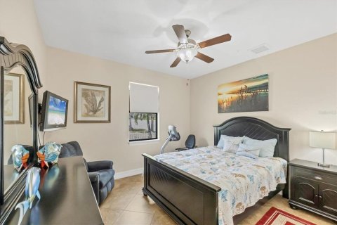 House in Port Charlotte, Florida 3 bedrooms, 204.11 sq.m. № 1630531 - photo 17