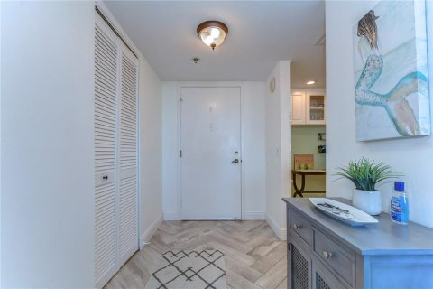 Condominio en alquiler en Saint Petersburg, Florida, 2 dormitorios, 116.13 m2 № 1908607 - foto 3