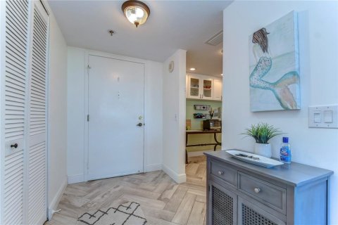 Condominio en alquiler en Saint Petersburg, Florida, 2 dormitorios, 116.13 m2 № 1908607 - foto 4