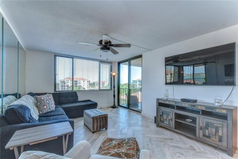 Condominio en alquiler en Saint Petersburg, Florida, 2 dormitorios, 116.13 m2 № 1908607 - foto 14