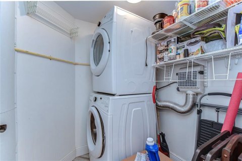 Condominio en alquiler en Saint Petersburg, Florida, 2 dormitorios, 116.13 m2 № 1908607 - foto 8