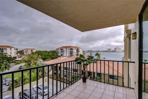Condominio en alquiler en Saint Petersburg, Florida, 2 dormitorios, 116.13 m2 № 1908607 - foto 17