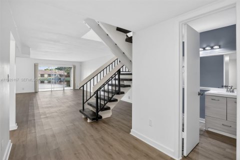 Купить таунхаус в Плантация, Флорида 4 спальни, 201.6м2, № 1984565 - фото 3