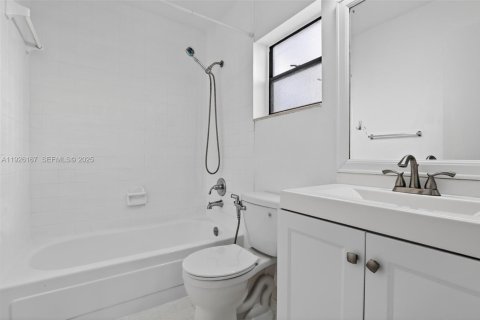 Купить таунхаус в Плантация, Флорида 4 спальни, 201.6м2, № 1984565 - фото 27