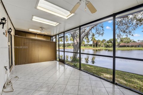 Купить таунхаус в Плантация, Флорида 4 спальни, 201.6м2, № 1984565 - фото 12