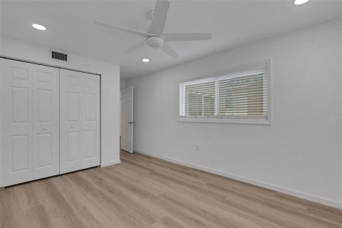 Снять в аренду квартиру в Сарасота, Флорида 2 комнаты, 109.62м2, № 2095755 - фото 23