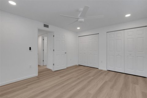 Снять в аренду квартиру в Сарасота, Флорида 2 комнаты, 109.62м2, № 2095755 - фото 17