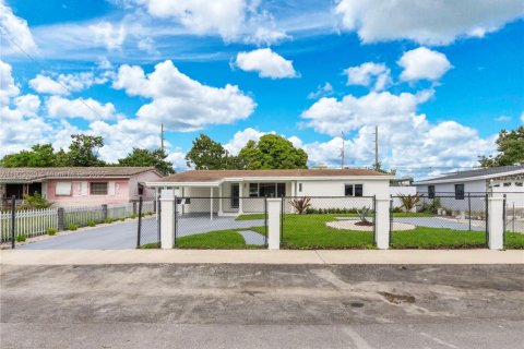 Casa en venta en Miami, Florida, 3 dormitorios, 113.81 m2 № 1954762 - foto 5