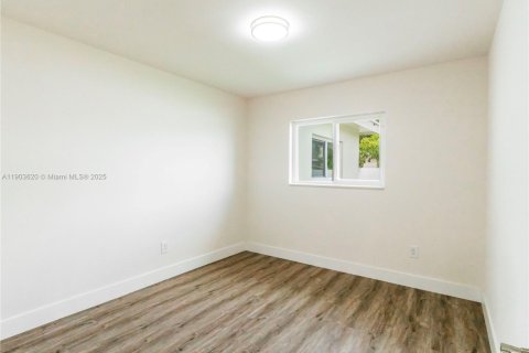 Casa en venta en Miami, Florida, 3 dormitorios, 113.81 m2 № 1954762 - foto 24