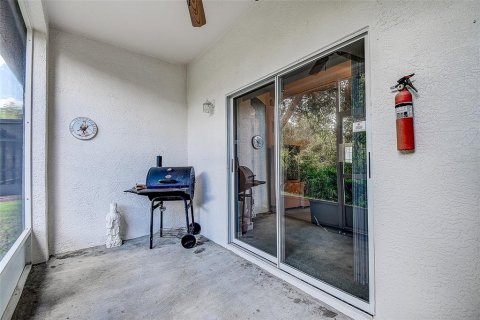 Villa ou maison à vendre à Tampa, Floride: 2 chambres, 124.58 m2 № 2436727 - photo 17
