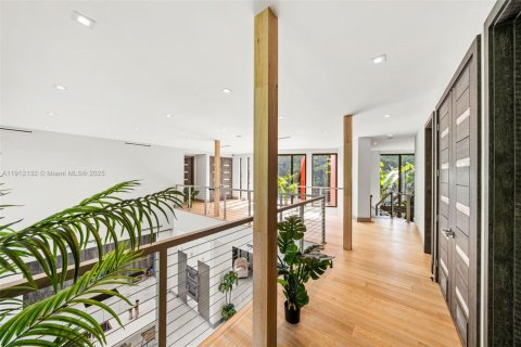 Купить виллу или дом в Майами, Флорида 5 спален, 488.57м2, № 1971280 - фото 24