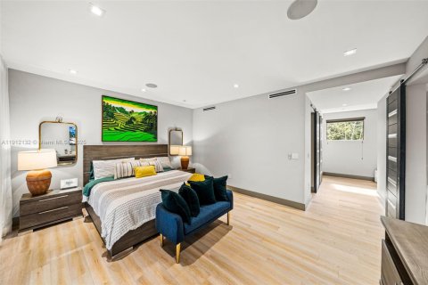 Купить виллу или дом в Майами, Флорида 5 спален, 488.57м2, № 1971280 - фото 27