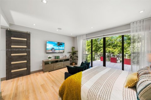 Купить виллу или дом в Майами, Флорида 5 спален, 488.57м2, № 1971280 - фото 28