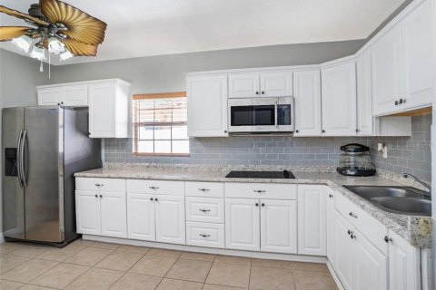 Casa en venta en Tampa, Florida, 4 dormitorios, 135.17 m2 № 1584568 - foto 15