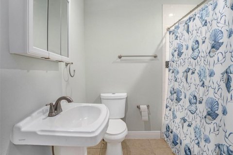 Casa en venta en Tampa, Florida, 4 dormitorios, 135.17 m2 № 1584568 - foto 16