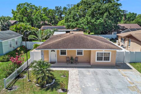 Casa en venta en Tampa, Florida, 4 dormitorios, 135.17 m2 № 1584568 - foto 23