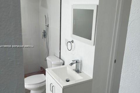 Villa ou maison à louer à West Park, Floride: 3 chambres, 86.49 m2 № 2010963 - photo 3