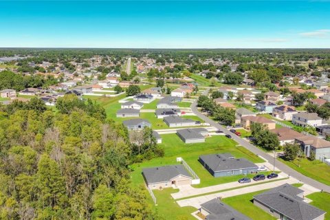 Villa ou maison à vendre à Kissimmee, Floride: 4 chambres, 152.36 m2 № 2420408 - photo 28