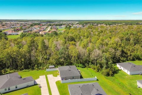 Villa ou maison à vendre à Kissimmee, Floride: 4 chambres, 152.36 m2 № 2420408 - photo 25