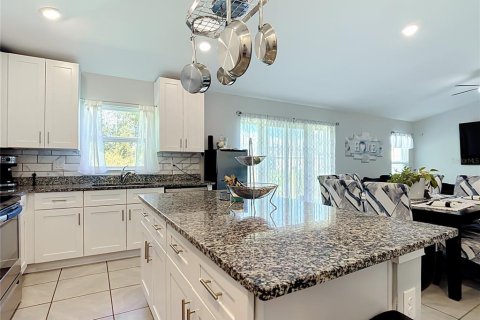 Villa ou maison à vendre à Kissimmee, Floride: 4 chambres, 152.36 m2 № 2420408 - photo 9