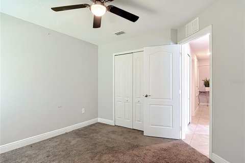 Villa ou maison à vendre à Kissimmee, Floride: 4 chambres, 152.36 m2 № 2420408 - photo 16